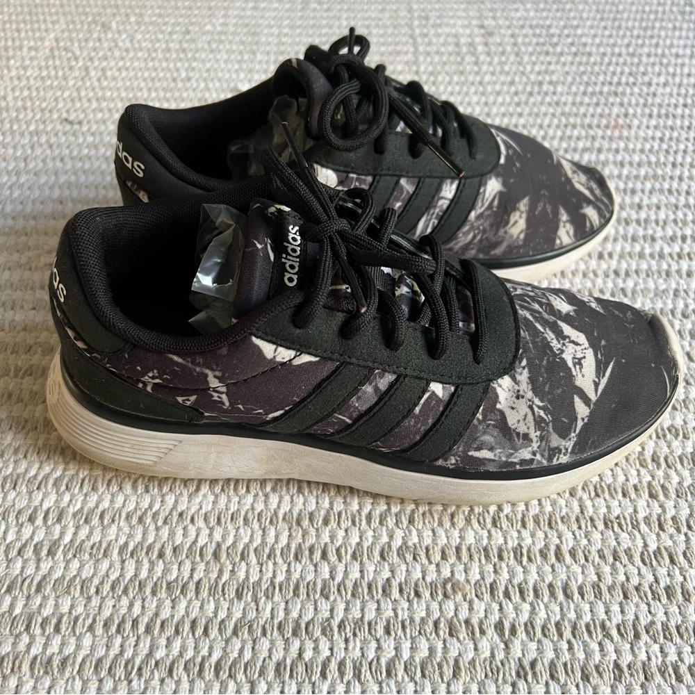 Adidas Sneakers - Picture 2 of 6